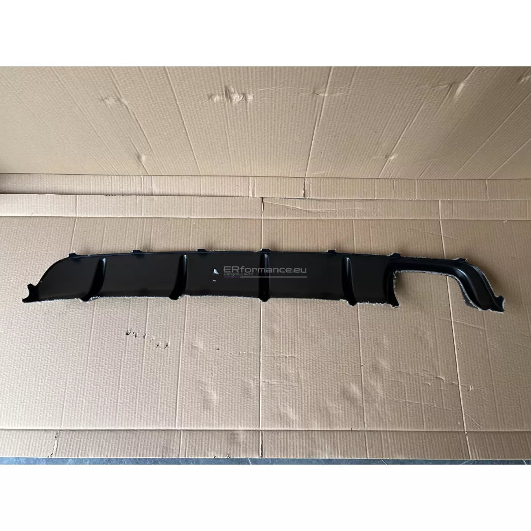 BMW E39 difuzorius viengubas, blizgus juodas
