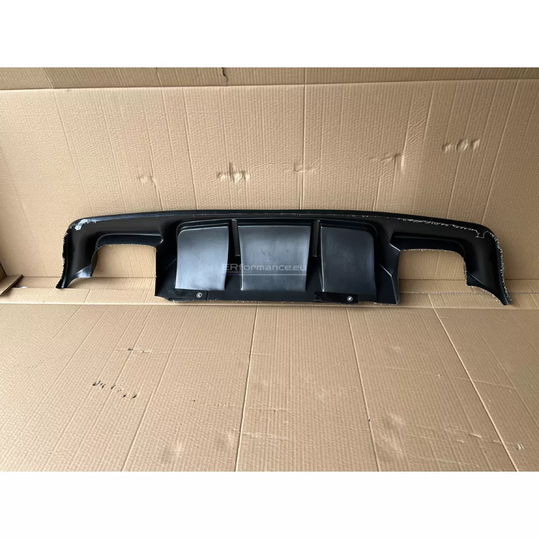 BMW E60 E61 difuzorius dvigubas, blizgus juodas