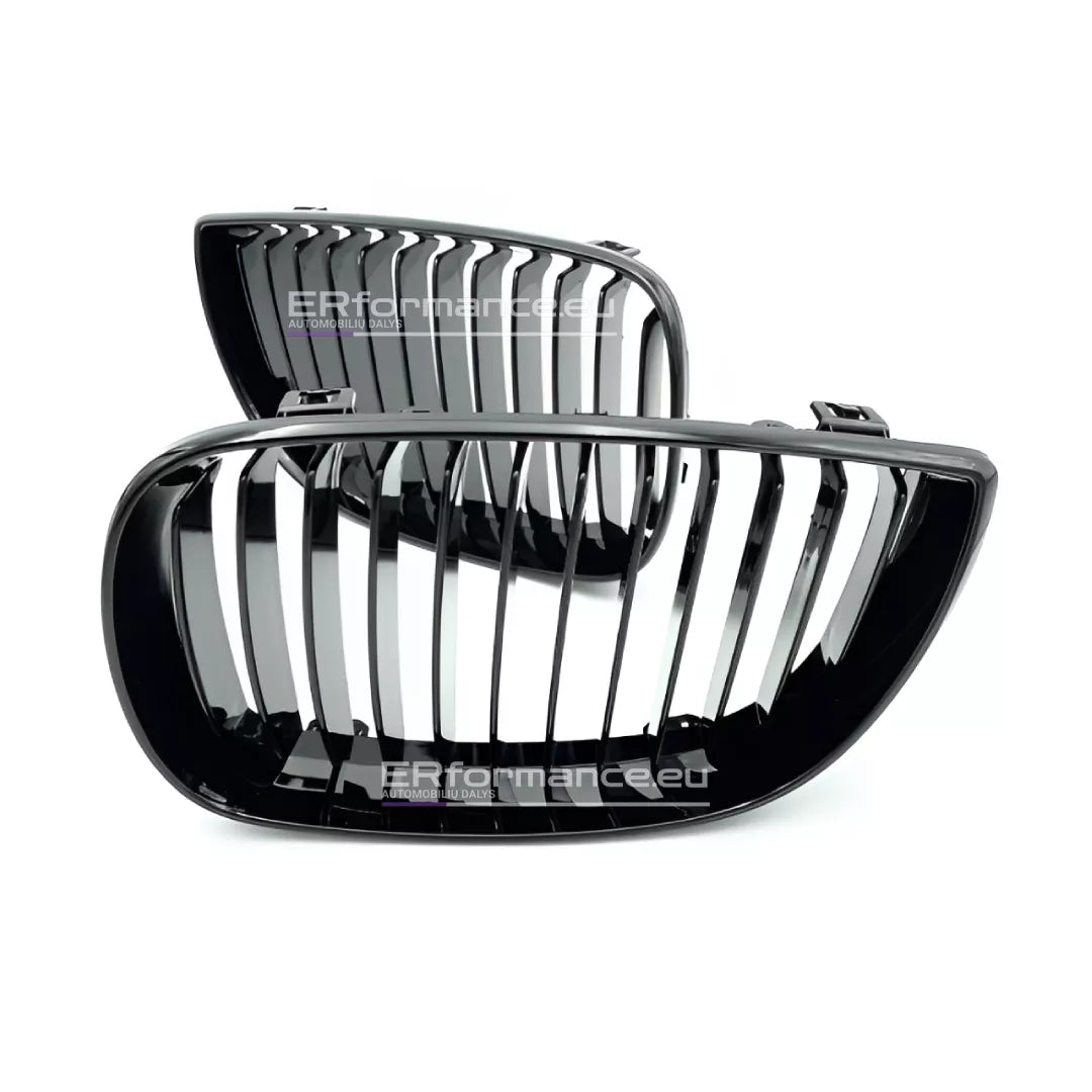 BMW E87 E88 E81 E82 viengubos grotelės PRE LCI (04-07), blizgios juodos