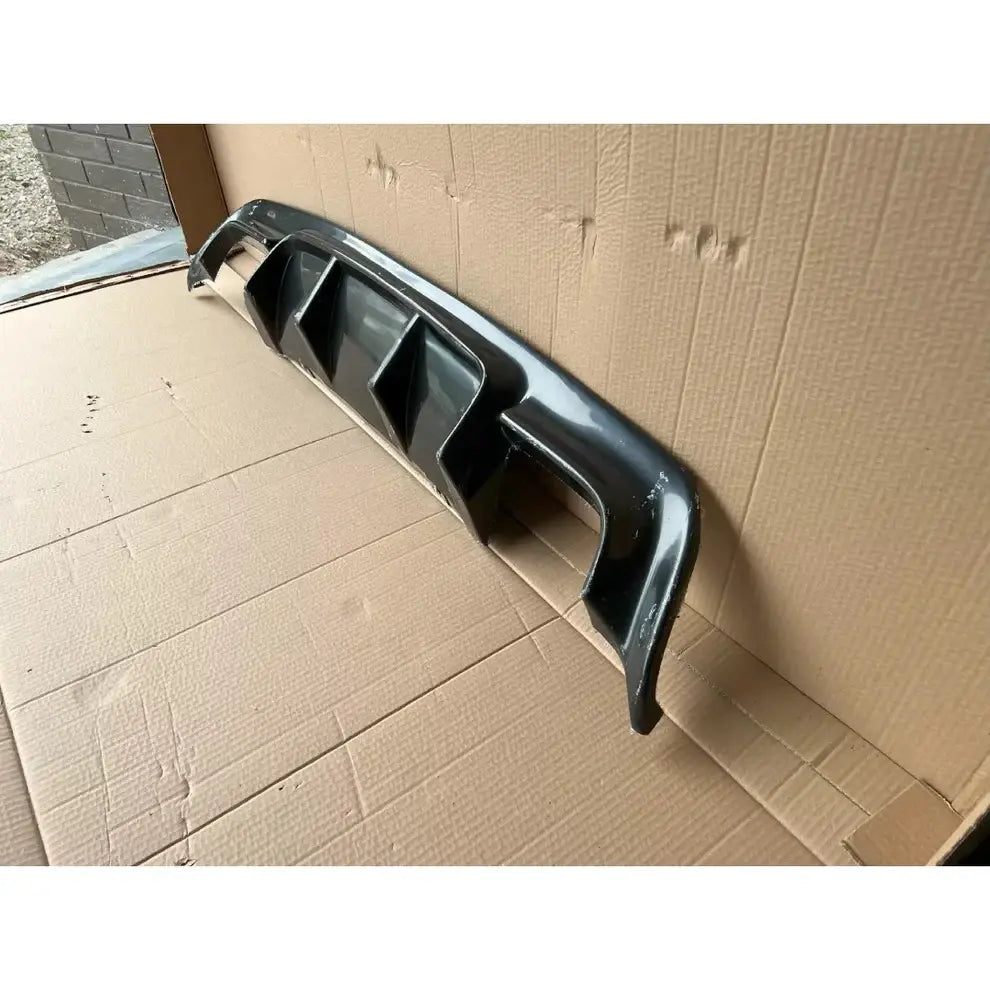 BMW E60 E61 difuzorius dvigubas, blizgus juodas