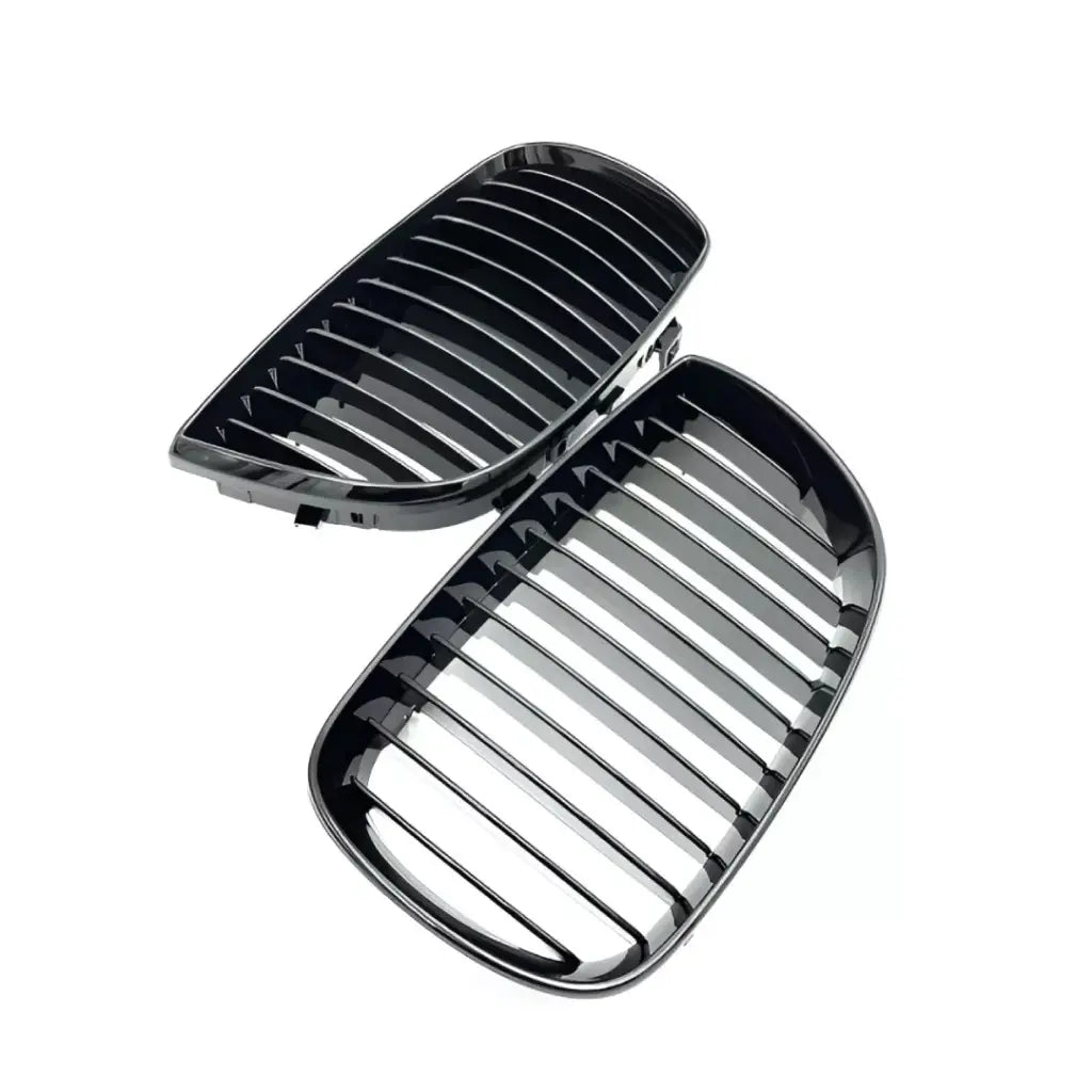 BMW E87 E88 E81 E82 viengubos grotelės PRE LCI (04-07), blizgios juodos