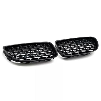 BMW E90 E91 LCI DIAMOND (09-13) grotelės, blizgios juodos