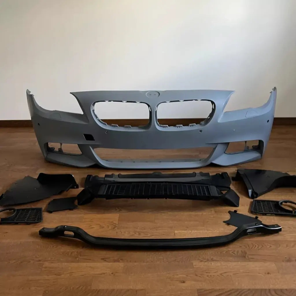 BMW F10 F11 M Tech priekinis bamperis PRE LCI, su PDC