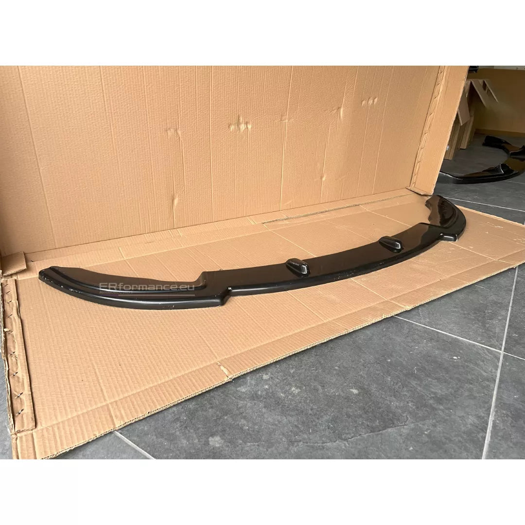 BMW E46 M-Tech 2 priekinio bamperio lipas, blizgus juodas