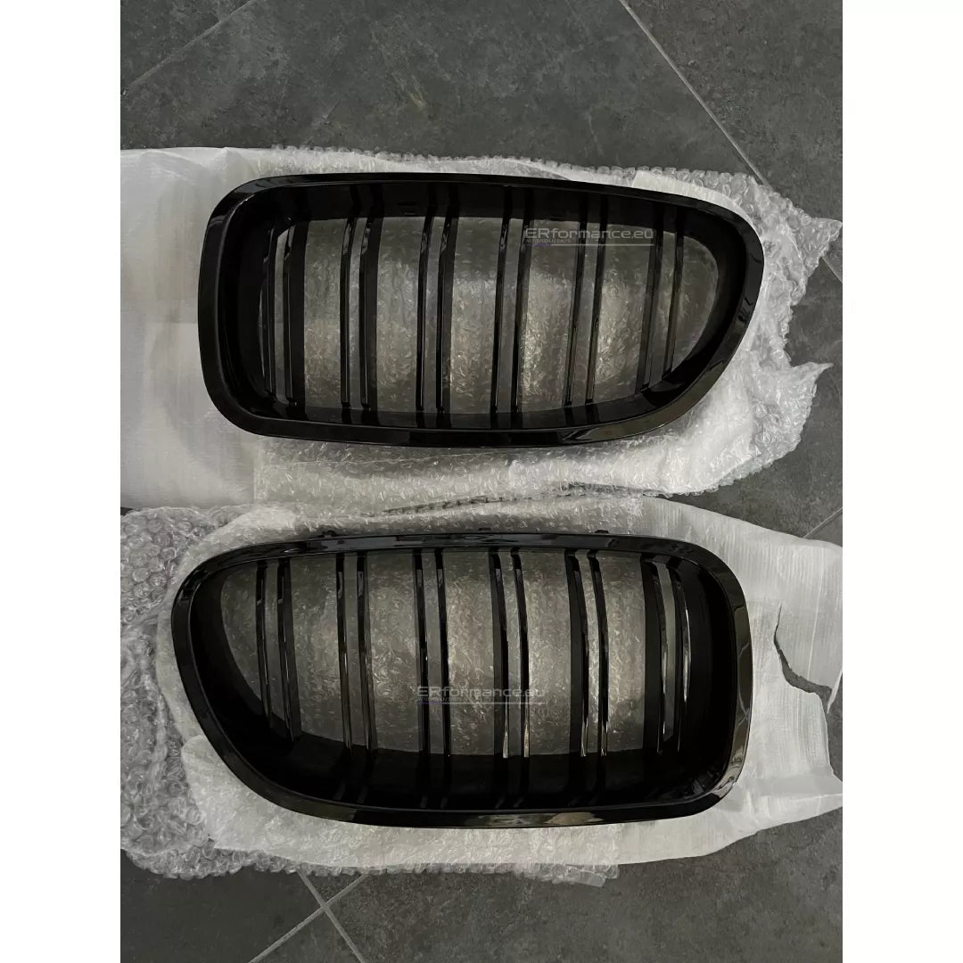 BMW F10 F11 dvigubos grotelės blizgios juodas (gražintos).
