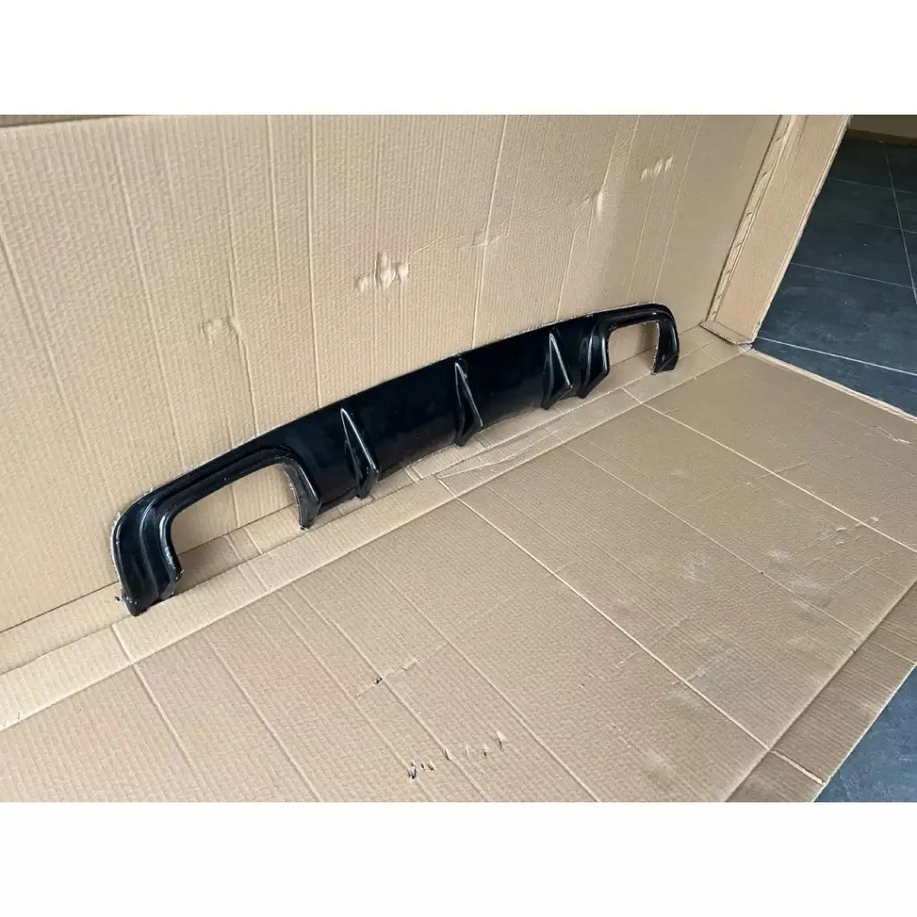 BMW E39 difuzorius dvigubas, blizgus juodas