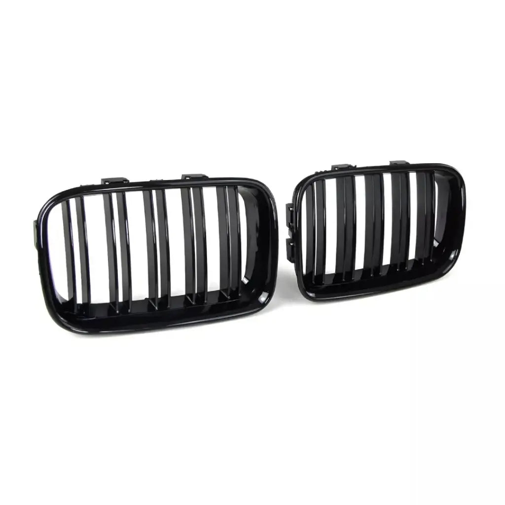 BMW E36 dvigubos grotelės PRE LCI (90-96), blizgios juodos