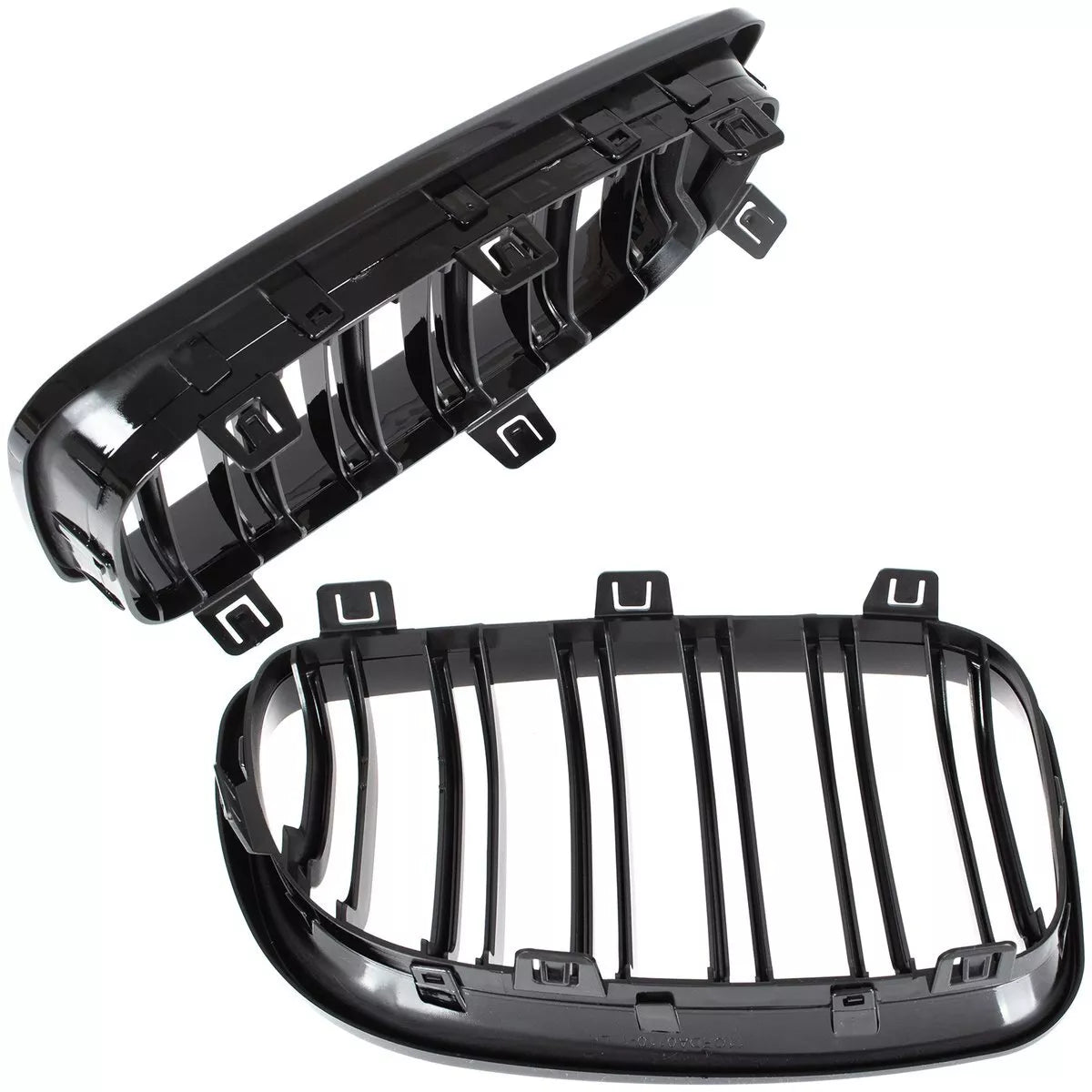 BMW 1 E81 E82 E87 E88 07-11 grotelių tarp žibintų komplektas kairėje ir dešinėje juodos blizgios dvigubos juostos