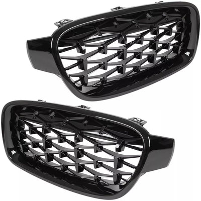 BMW 3 F30 F31 12-19 grotelių tarp žibintų (kairė ir dešinė) komplektas FULL BLACK STAR