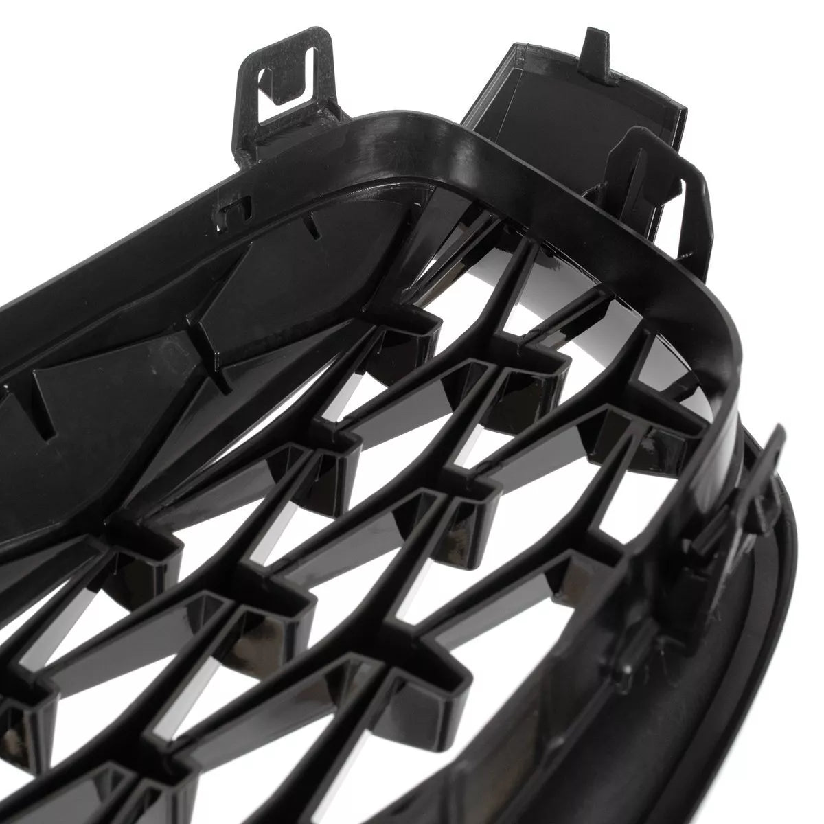 BMW 3 F30 F31 12-19 grotelių tarp žibintų (kairė ir dešinė) komplektas FULL BLACK STAR