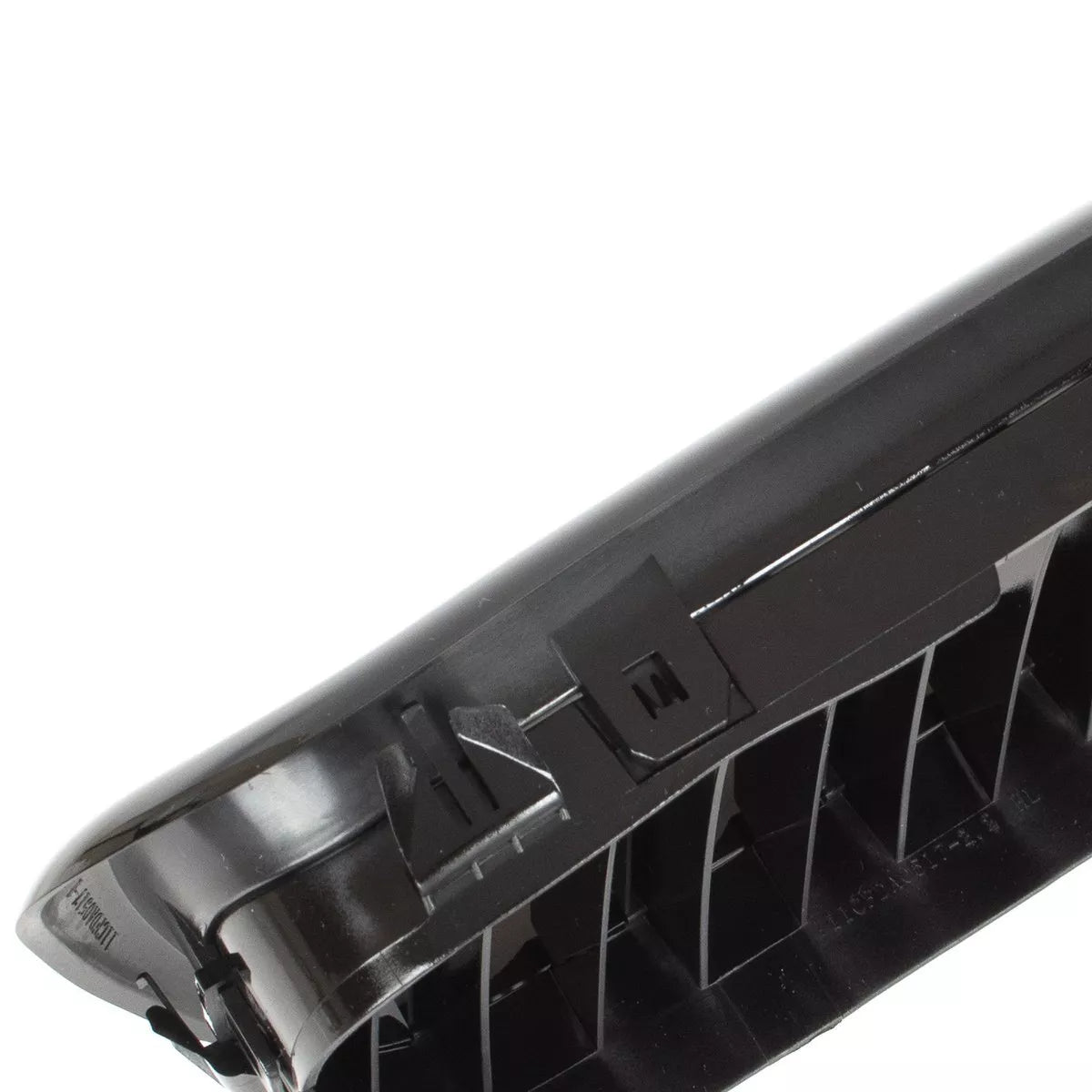 BMW 5 E39 95-03 SEDANAS / KOMBI grotelės tarp žibintų kairėje ir dešinėje komplekte JUODOS BLIZGIOS DVIGUBOS JUOSTO