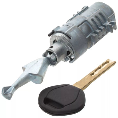 BMW 5 E60 E61 E62 03-10 priekinių kairių durų spynos įdėklas