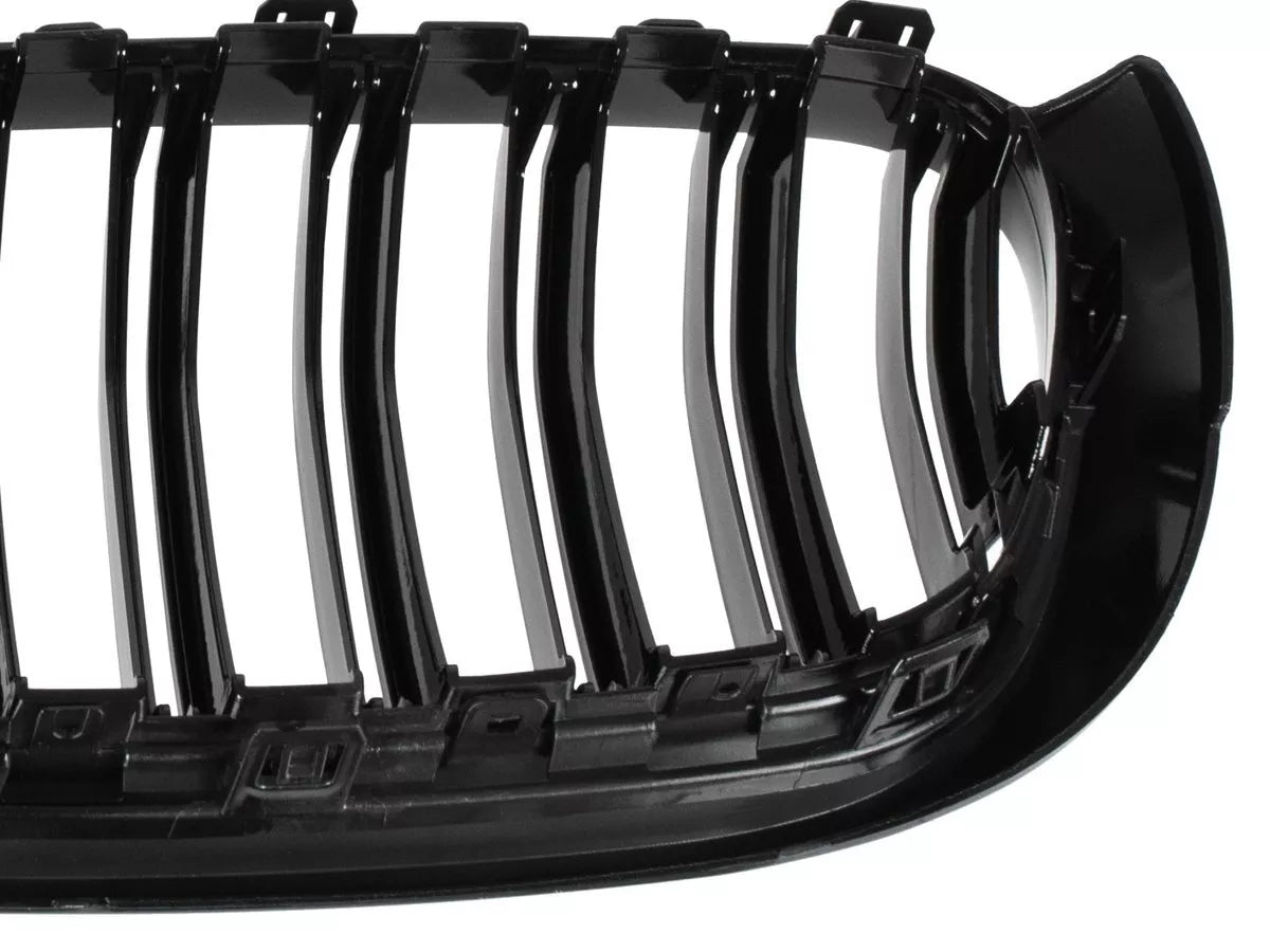 BMW X3 F25 14-17 grotelių tarp žibintų kairė ir dešinė komplektas JUODAS BLIZGIUS DVIGUBAS JUOSTELIS